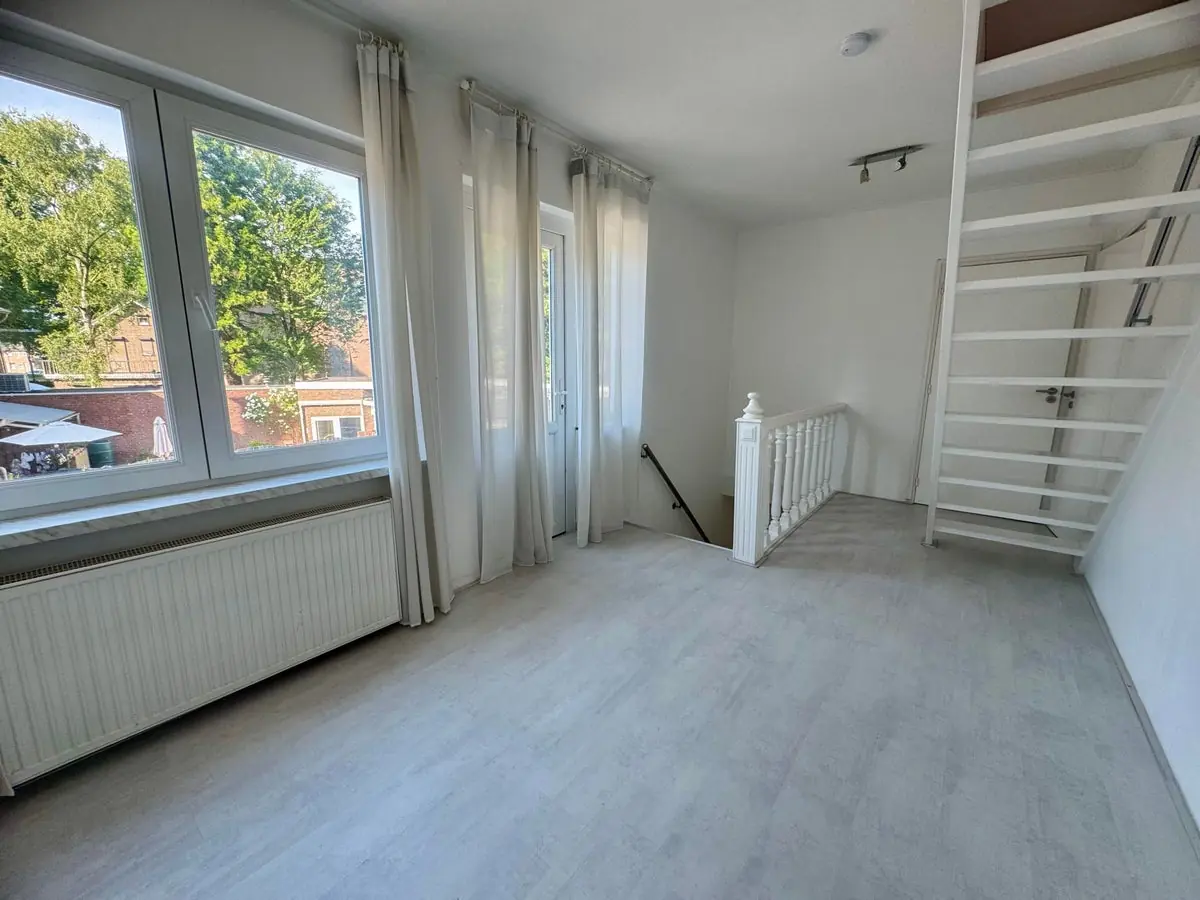 Bild 9 von 19