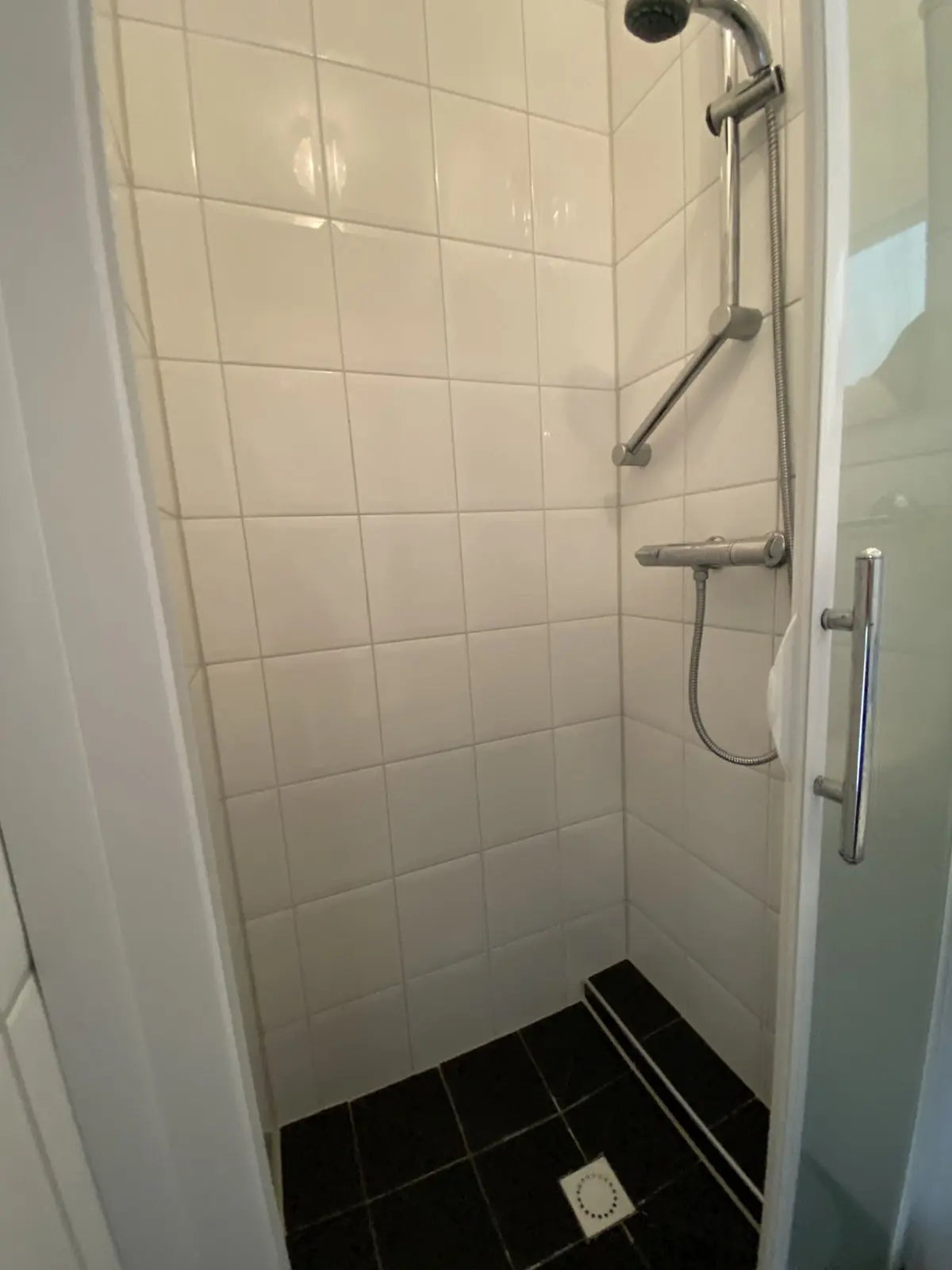 Image 11 of 16