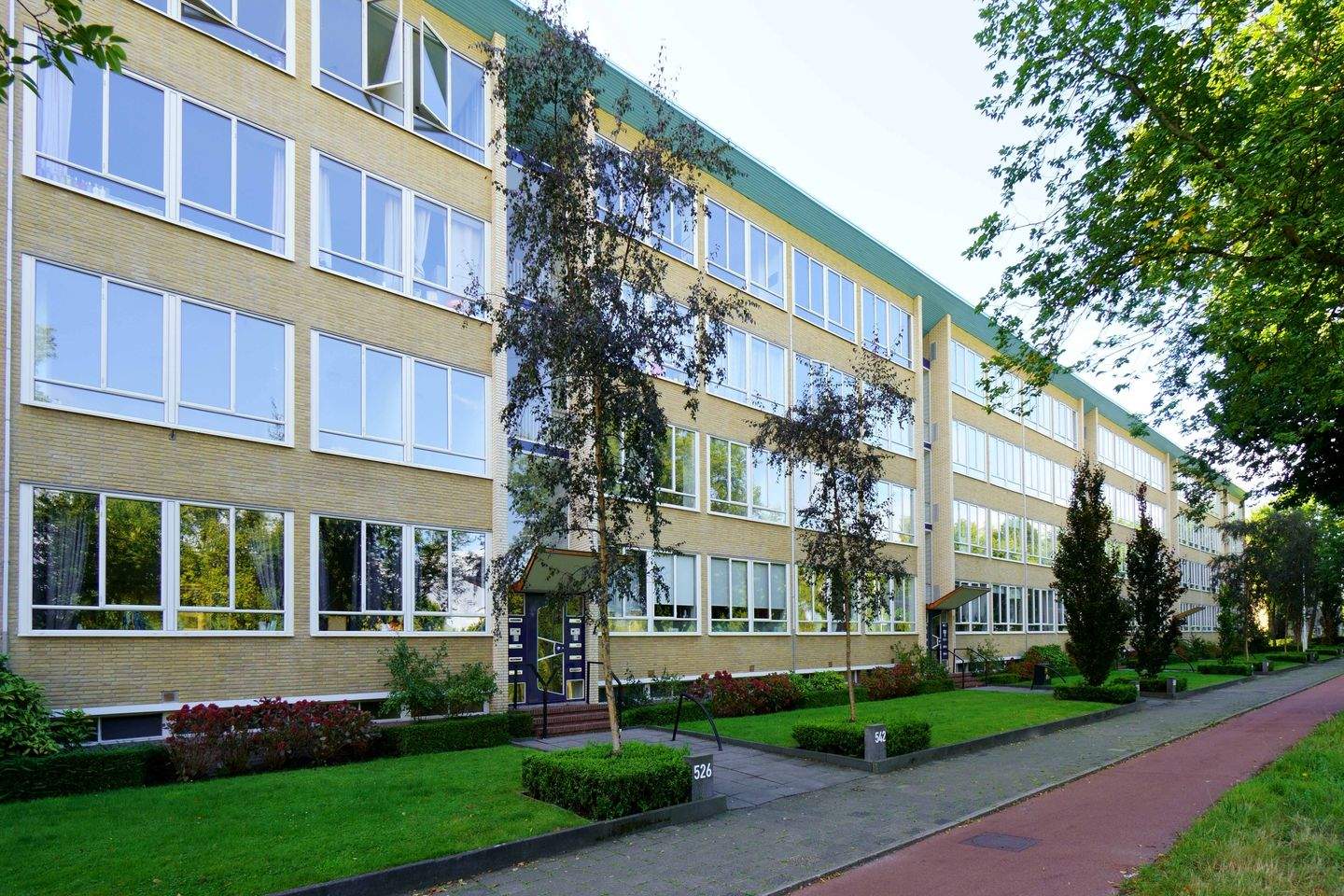 Afbeelding 1 van 19