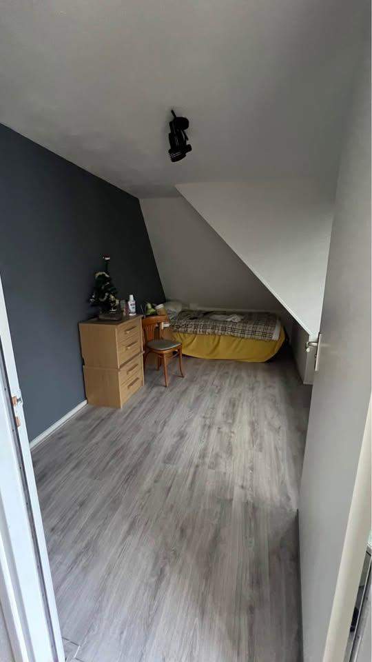 Bild 1 von 2