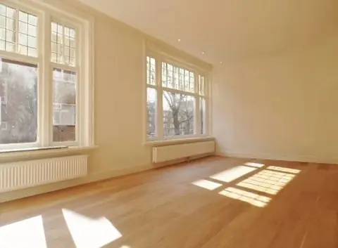 4-Room Apartment Van Vlooswijkstraat, Rotterdam - For Rent