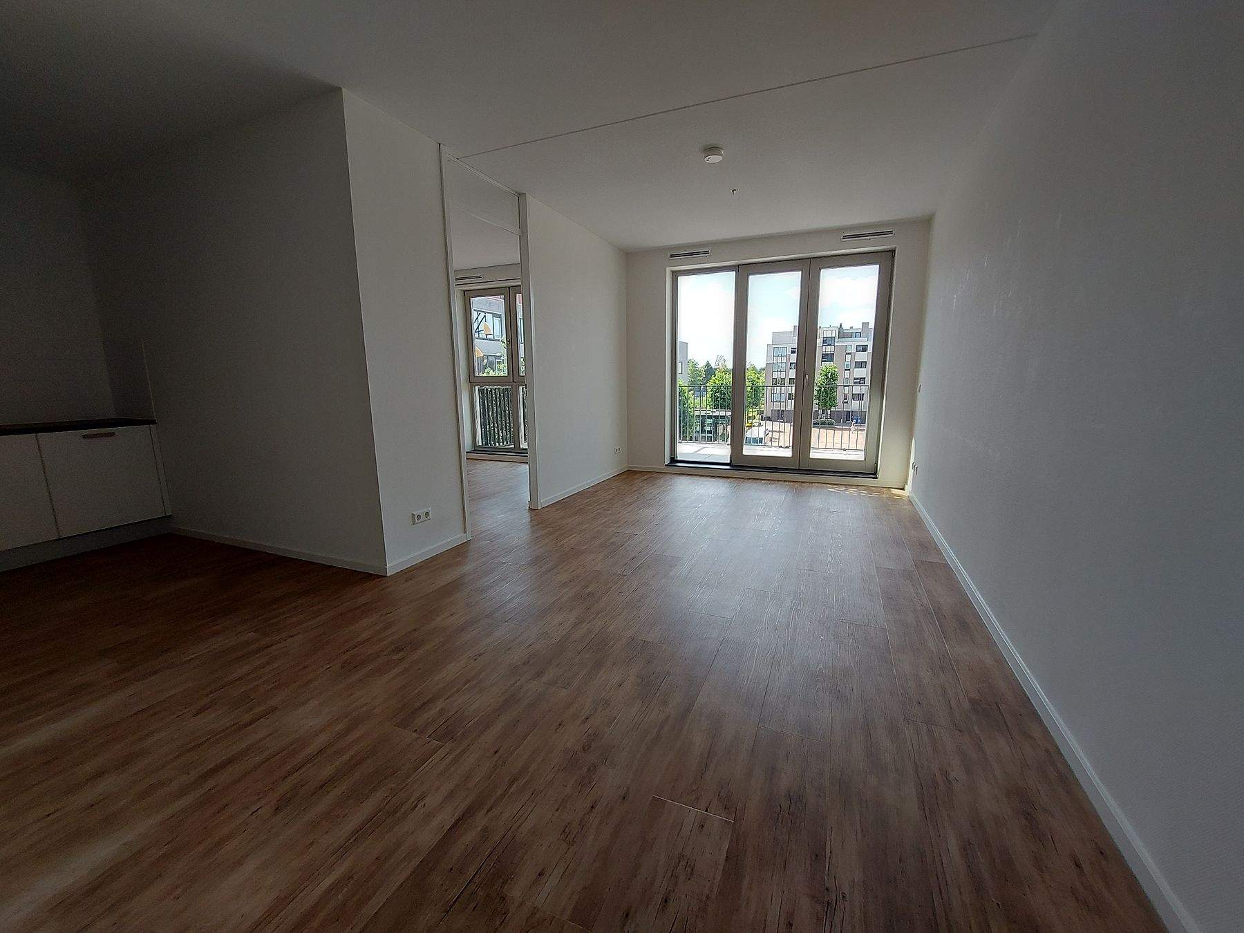Bild 2 von 8