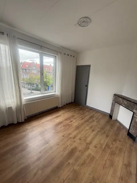 Bild 3 von 9