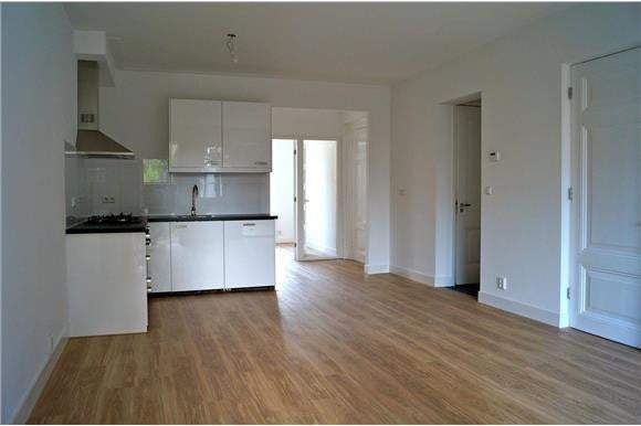 Bild 1 von 8