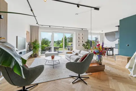 Twee-onder-een-kapwoning Polderlaan, Leimuiden - Te huur