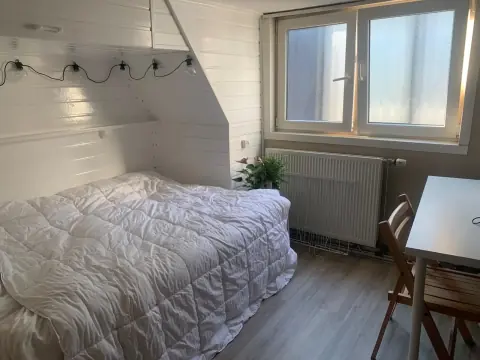 Kamer Pyrmontstraat, Enschede - Te huur