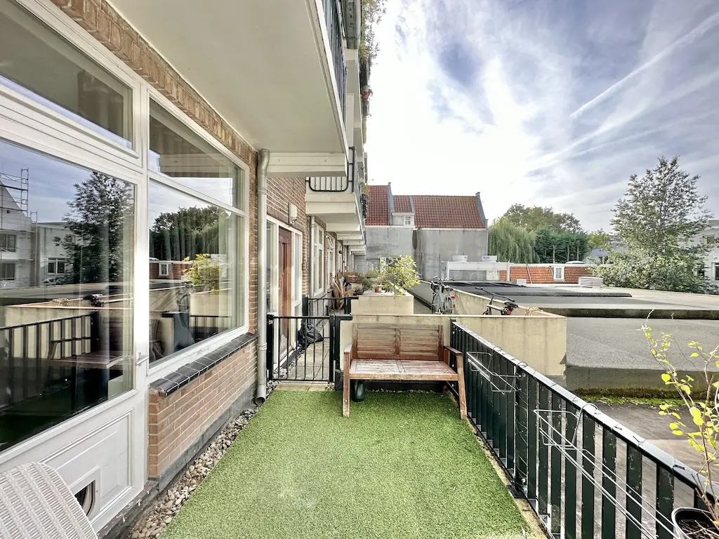Image 10 of 17