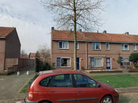 Casa familiar en Citerstraat 13, Uden - En alquiler