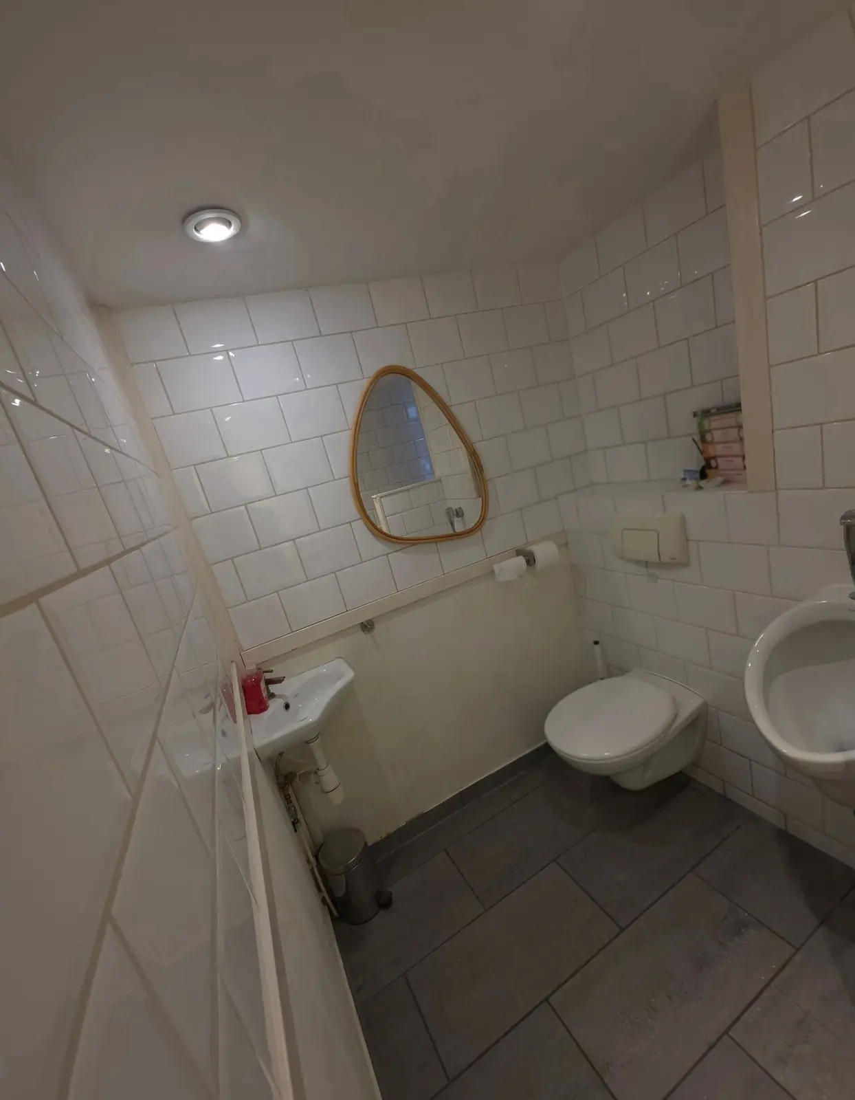 Image 15 of 28