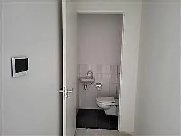 Image 6 of 8