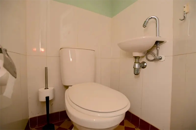 Image 7 of 9