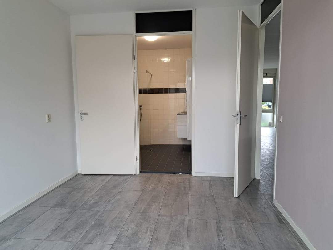 Bild 8 von 25