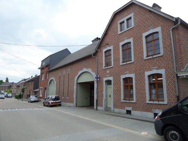 Afbeelding 1 van 16