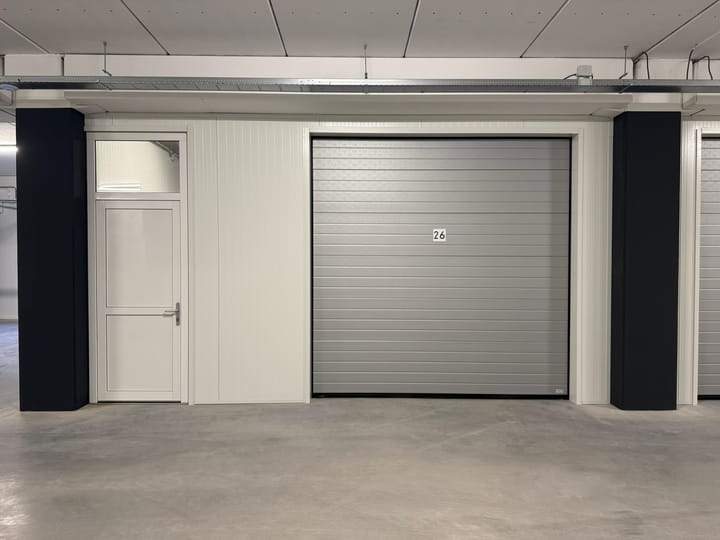Bild 9 von 15