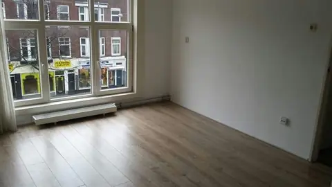2-Room Apartment Beukelsweg, Rotterdam - For Rent
