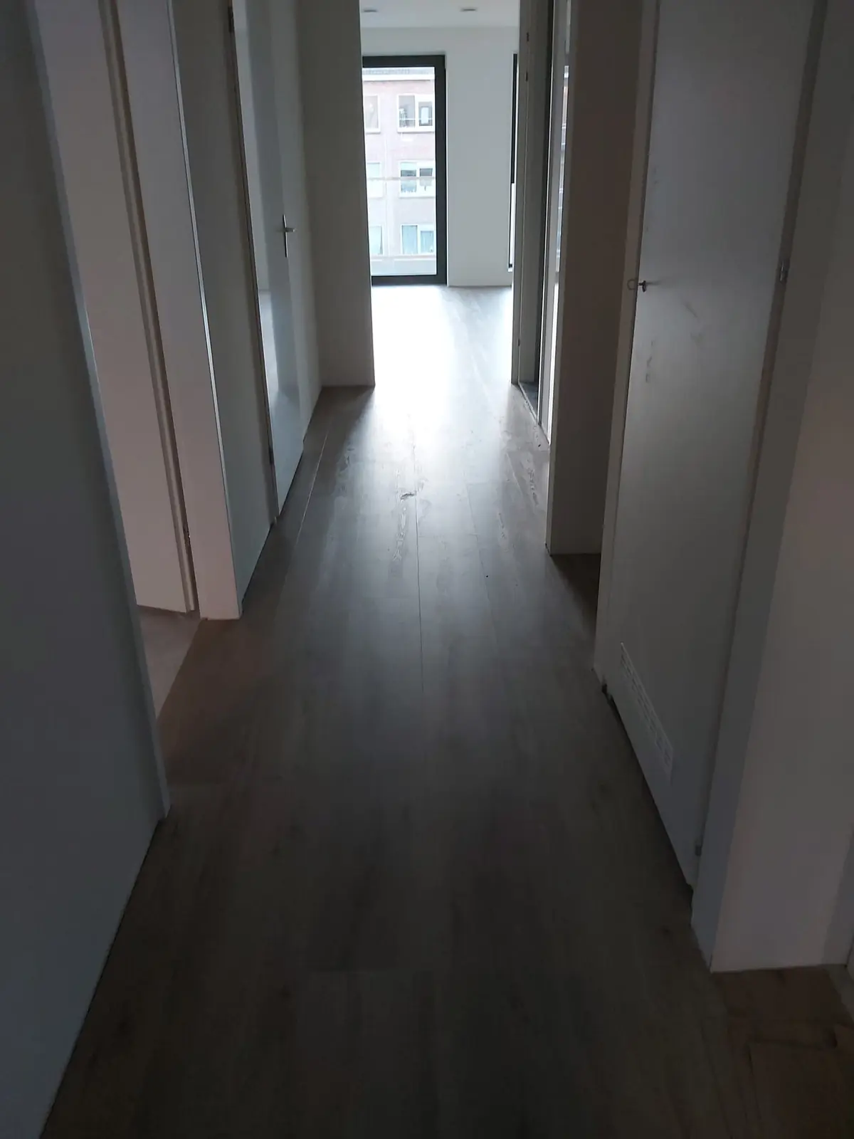 Image 2 of 7