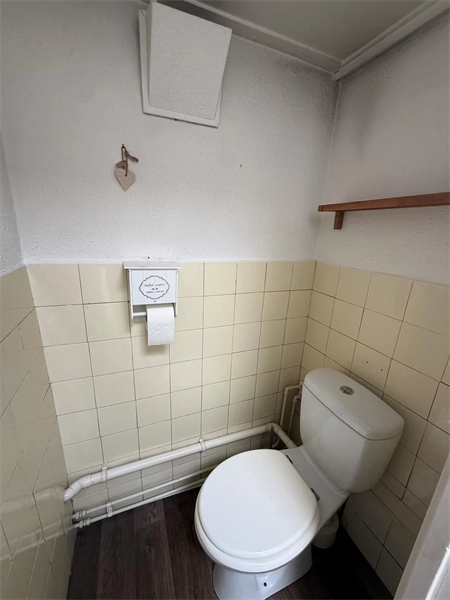 Image 4 of 14