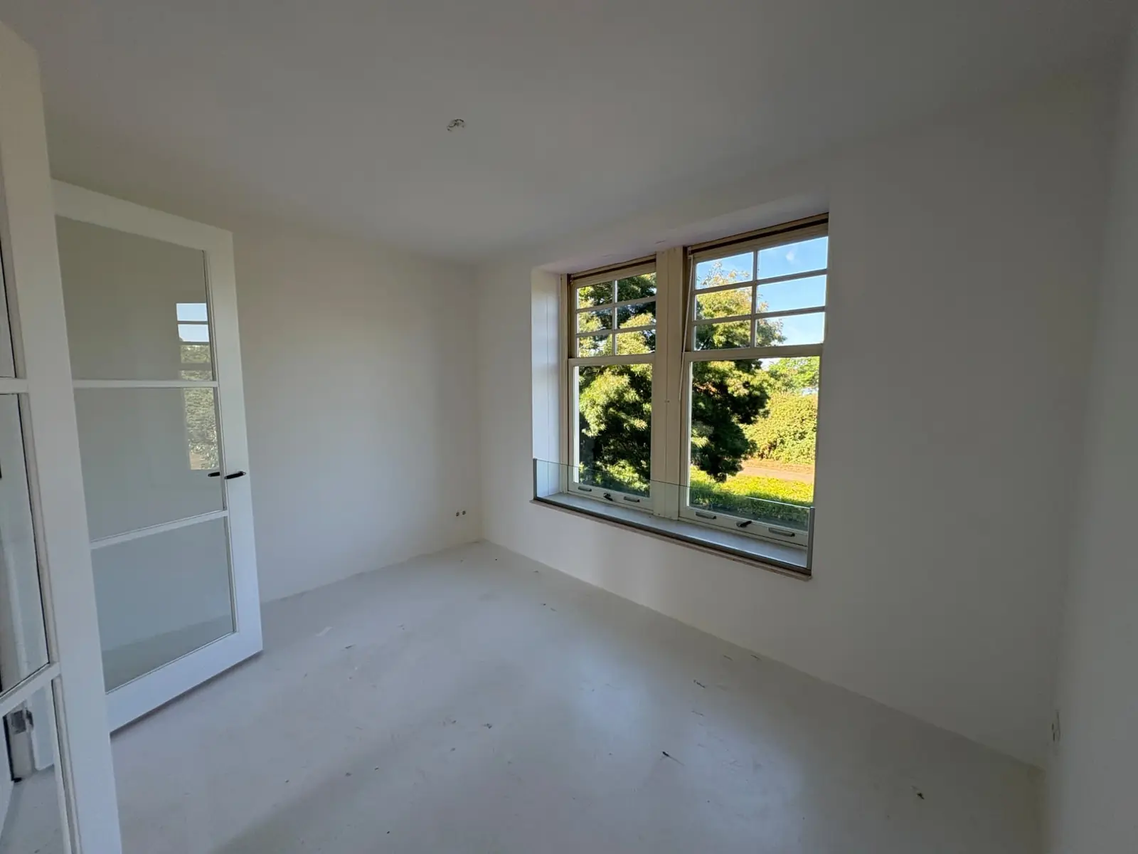 Image 6 of 17