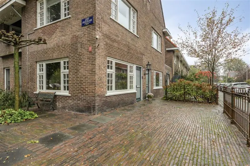 Image 19 of 24