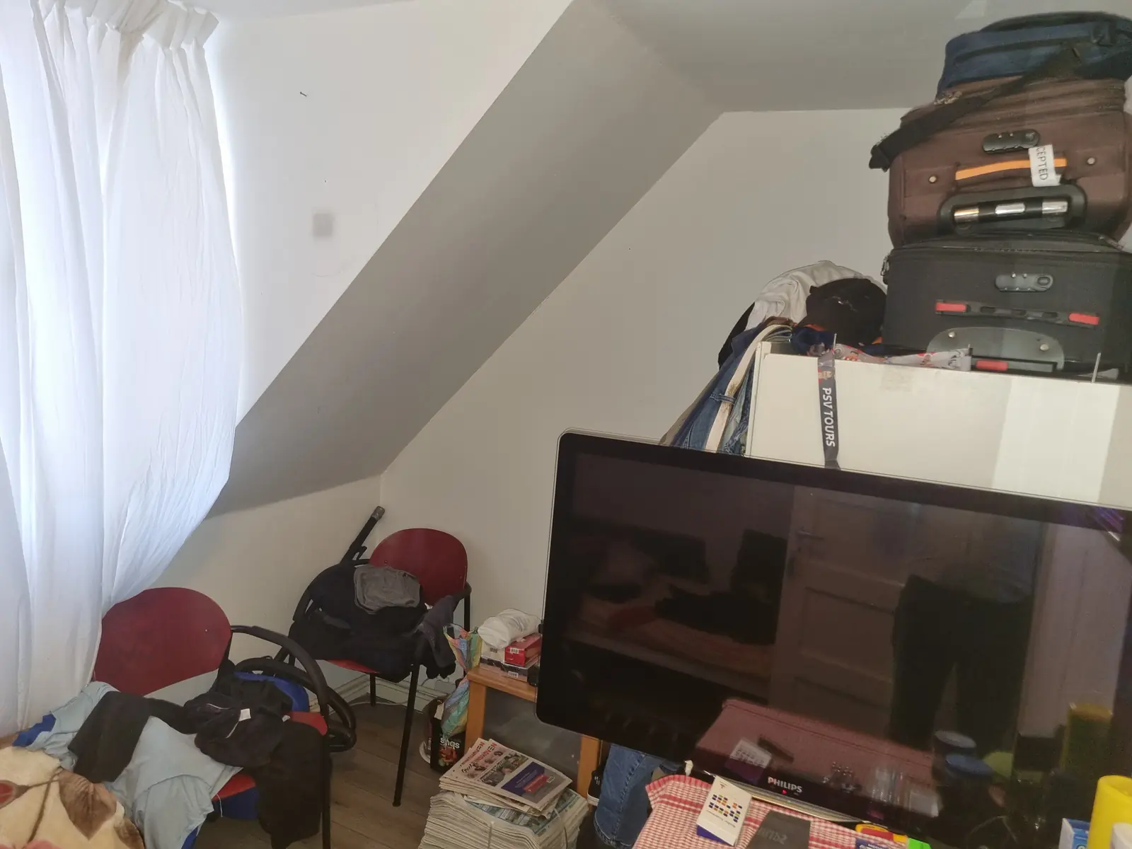 Image 3 of 10