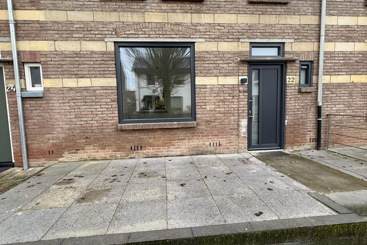 Afbeelding 1 van 12