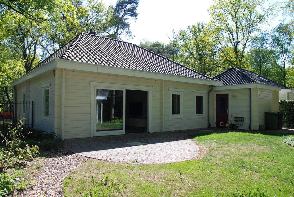 Image 2 of 10