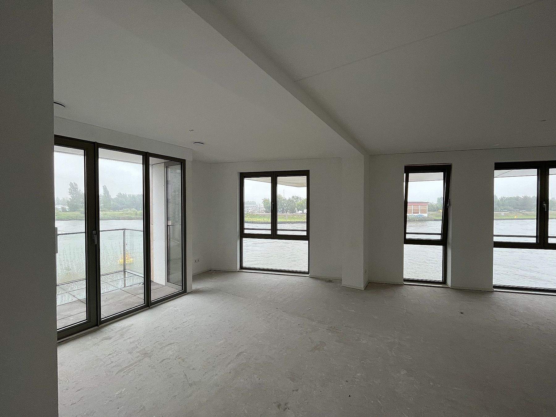 Bild 3 von 8