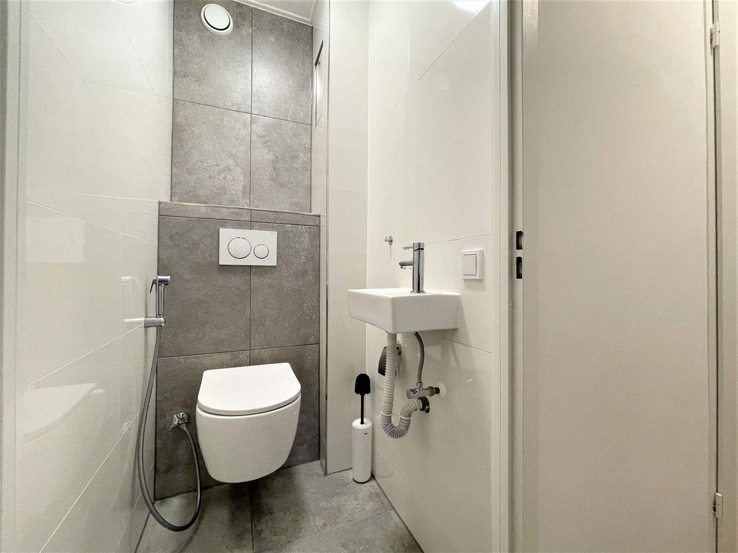 Image 19 of 24