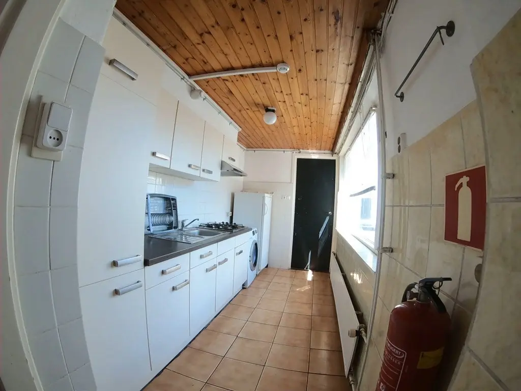 Image 4 of 10