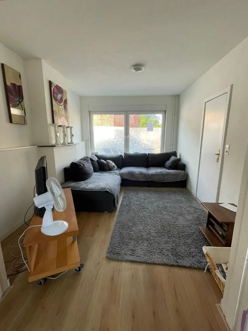 Image 1 of 20