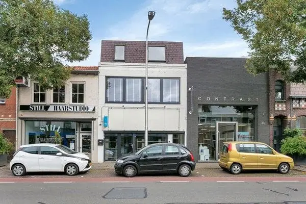 Commercial Space with Apartment, Besterdring, Tilburg - For Rent