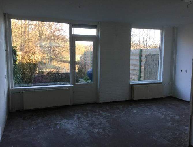 Bild 2 von 12