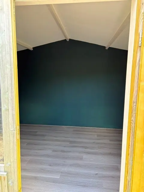 Image 3 of 11