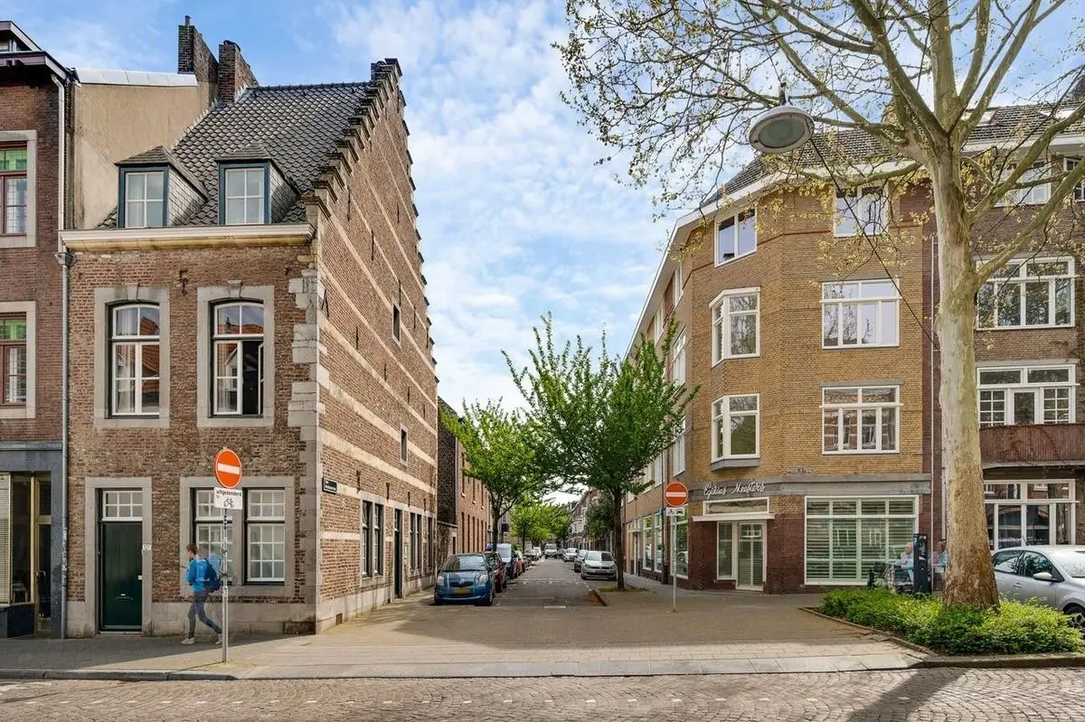 Afbeelding 3 van 18