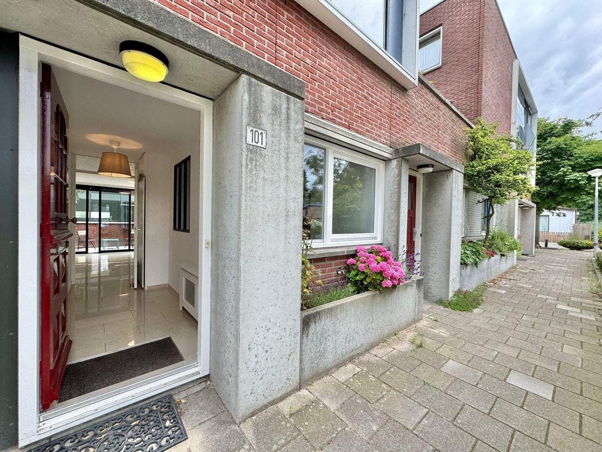Afbeelding 2 van 27