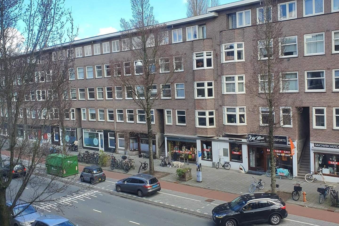 Bild 1 von 12