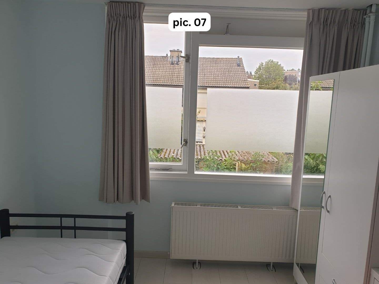 Image 7 of 9