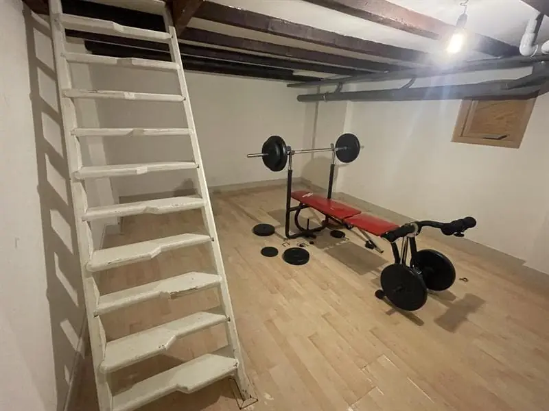 Image 7 of 11