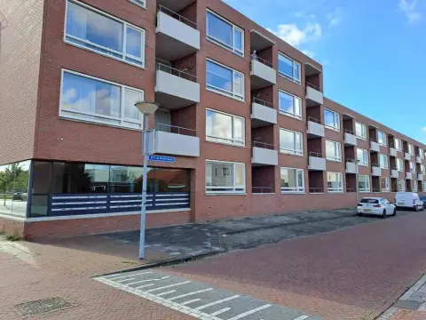 Casa adosada para mayores, Zeeheldenstraat, Winschoten - En alquiler