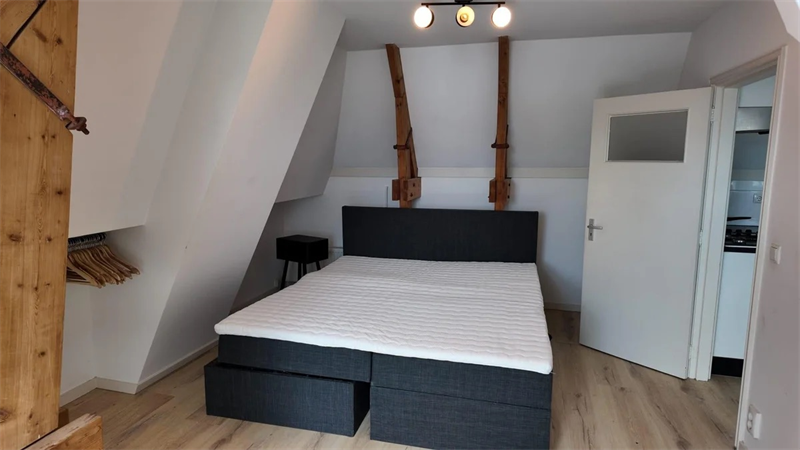 Bild 10 von 18