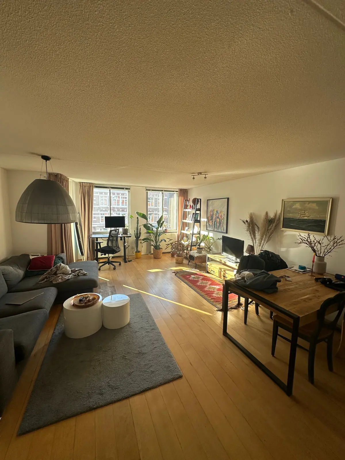 Image 2 of 9