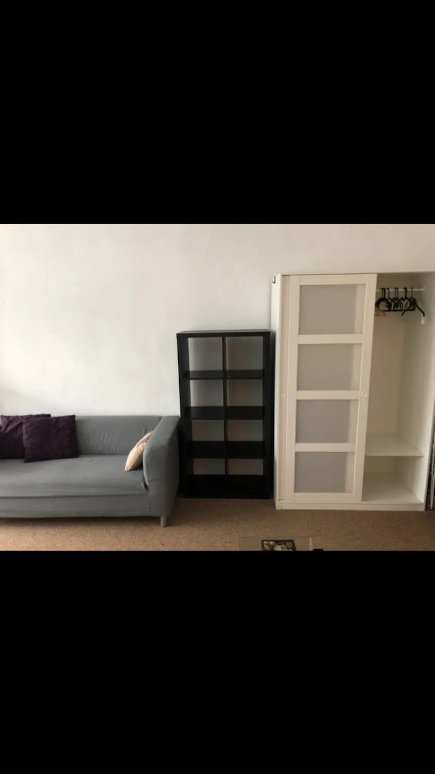 Image 2 of 29