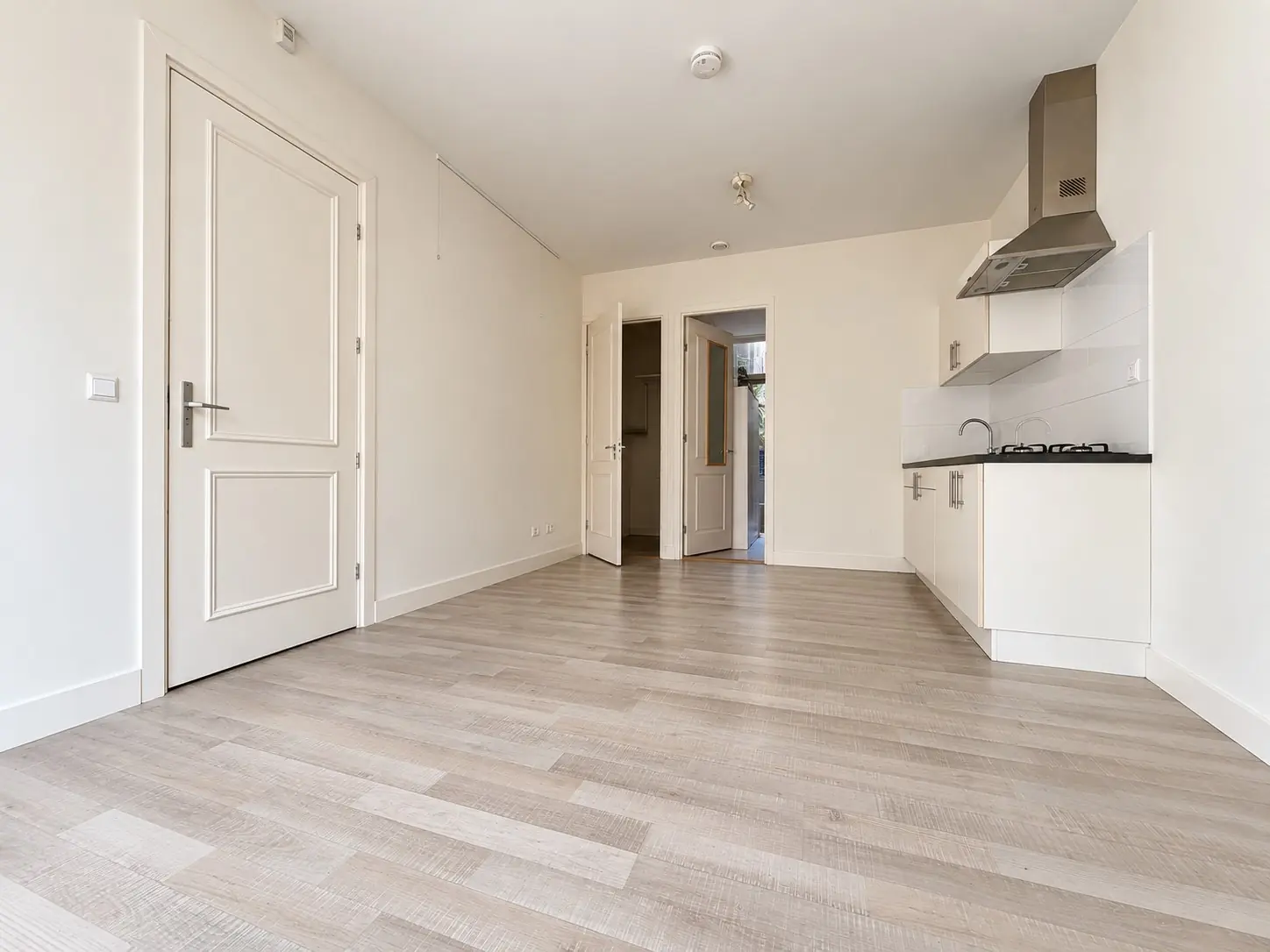 Appartement au rez-de-chaussée Noordeinde, La Haye - À louer