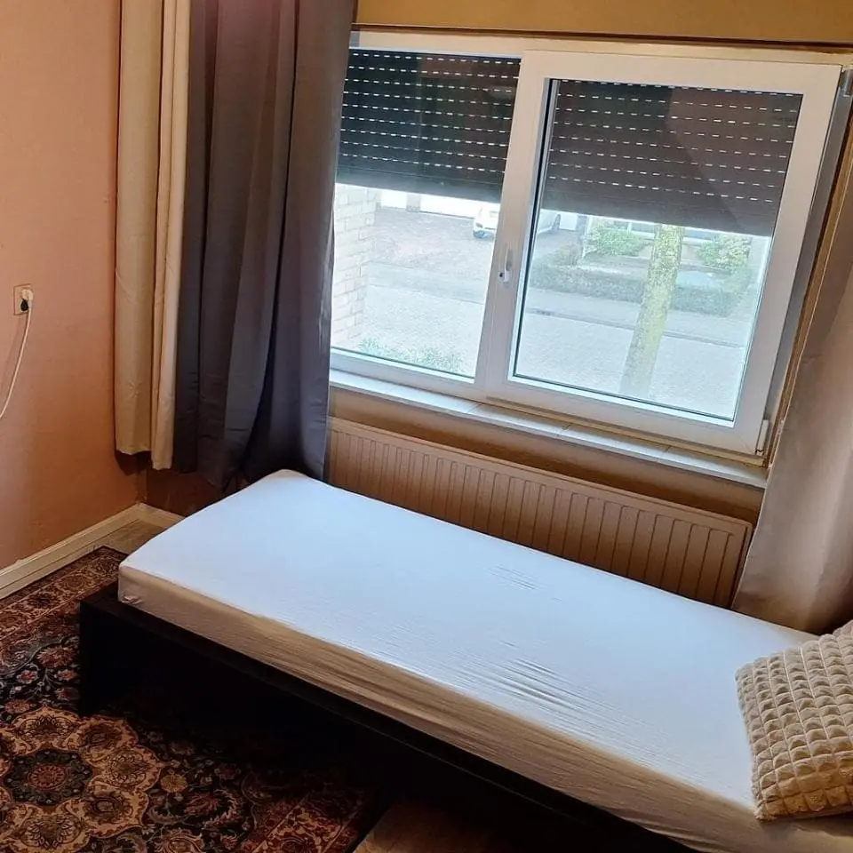 Furnished Room Schoolstraat, Mierlo - For Rent
