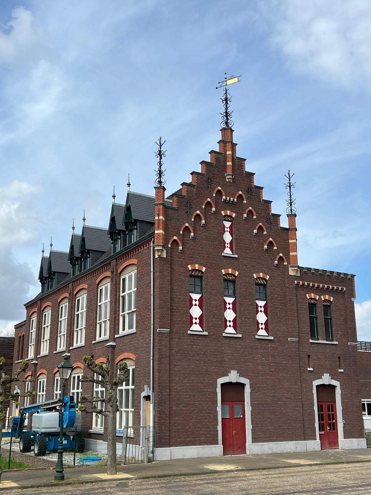 Afbeelding 1 van 28