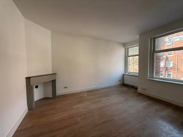Image 4 of 13