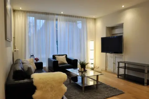 Apartamento amueblado de dos dormitorios en Mr. Troelstralaan, Amstelveen - En alquiler