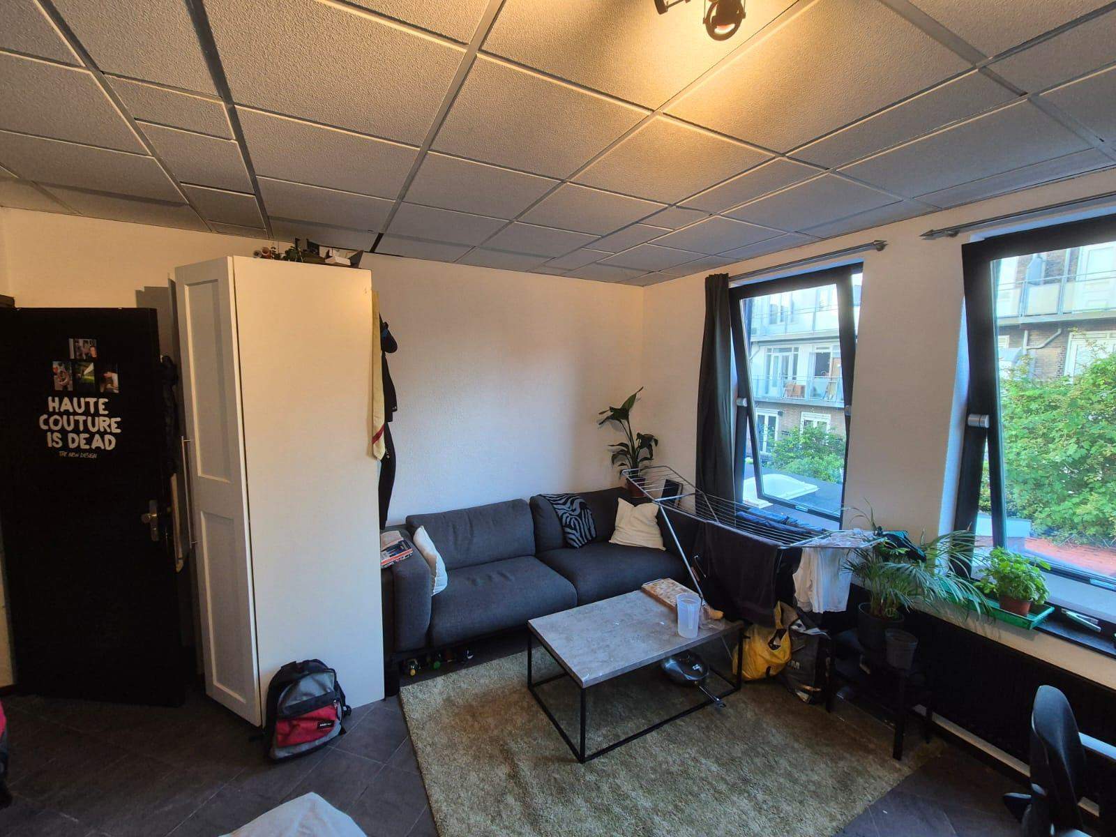 Image 2 of 9