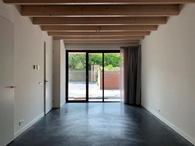 Image 21 of 24