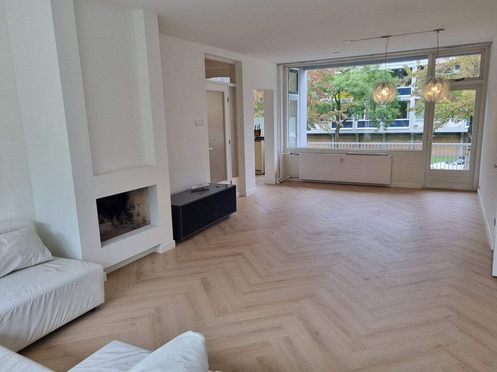 Bild 1 von 30
